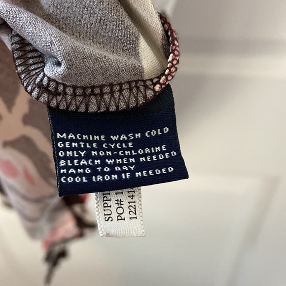 ☀️☀️ American Living women’s size 4 brown, red, taupe knee-length wrap dress - Picture 3 of 5